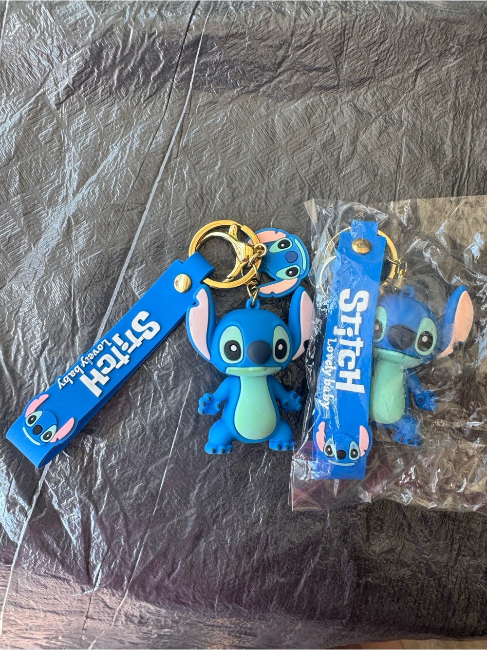 Disney Stitch Blue Keychain Set